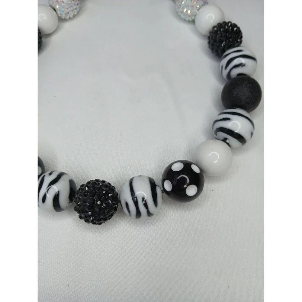 Handmade Zebra Beaded Dog Puppy Collar Necklace Jewelry Durable 17.5